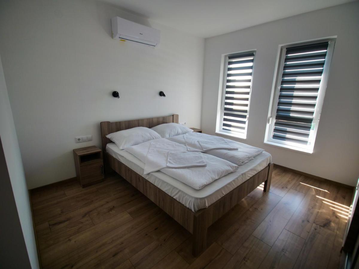 Zea Apartmanhaz Daire Balatonfenyves Dış mekan fotoğraf